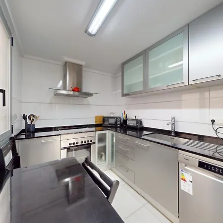 公寓 Castle And Port Views With Ac *