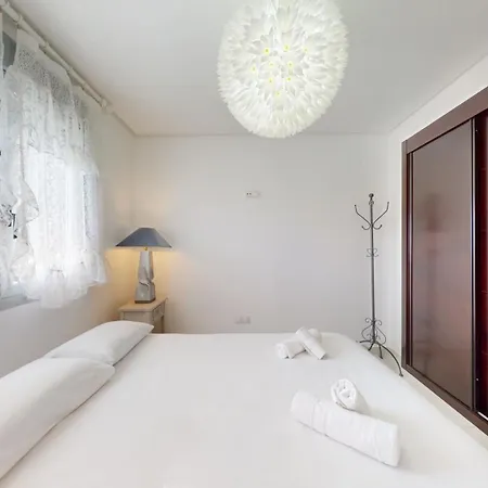 Castle And Port Views With Ac Apartment *