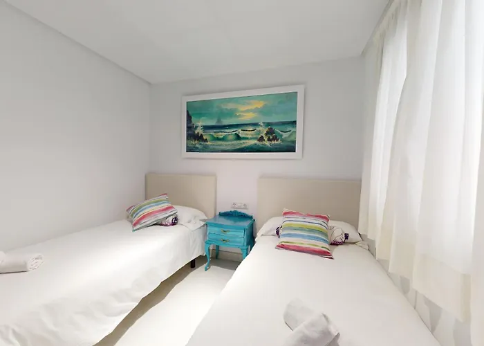 Castle And Port Views With Ac Διαμέρισμα