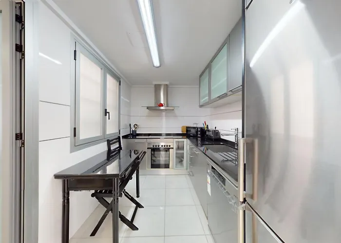 Castle And Port Views With Ac 公寓