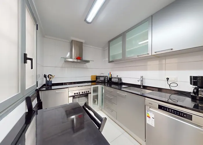 アパート Castle And Port Views With Ac *