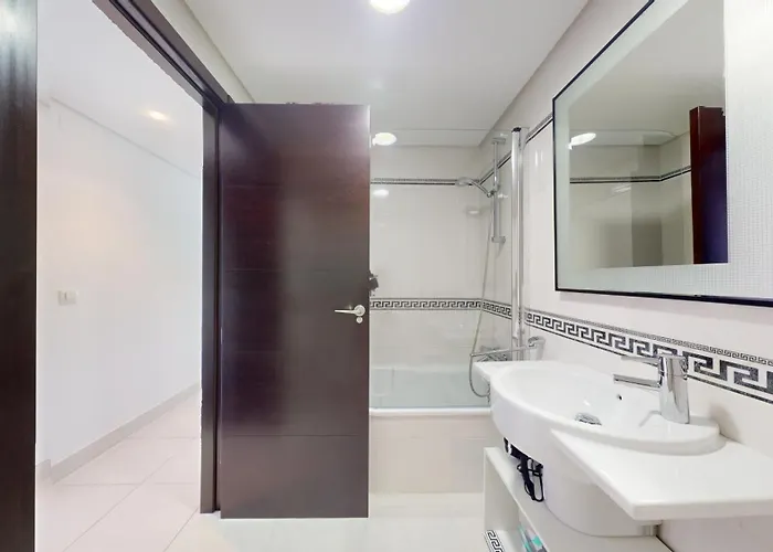 Castle And Port Views With Ac *